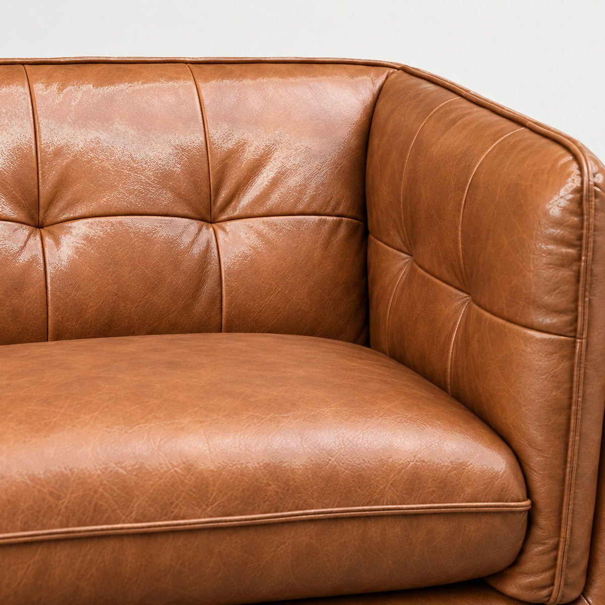 Allegro Leather Sofa — detail